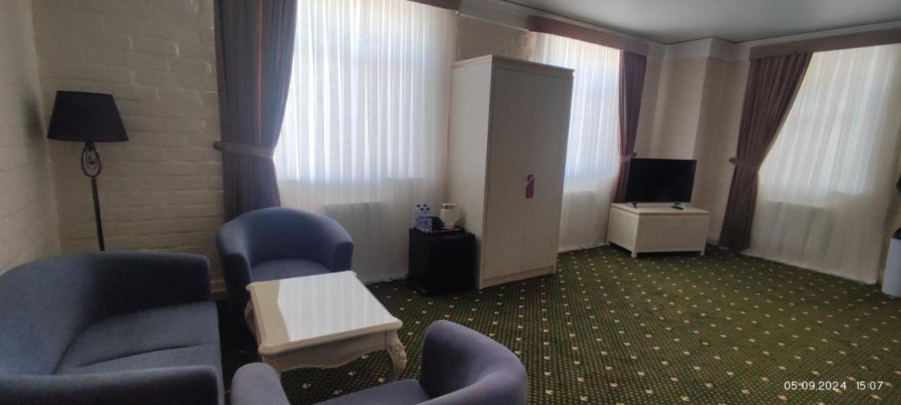 Bek Plus Hotel Takchilik Exterior foto